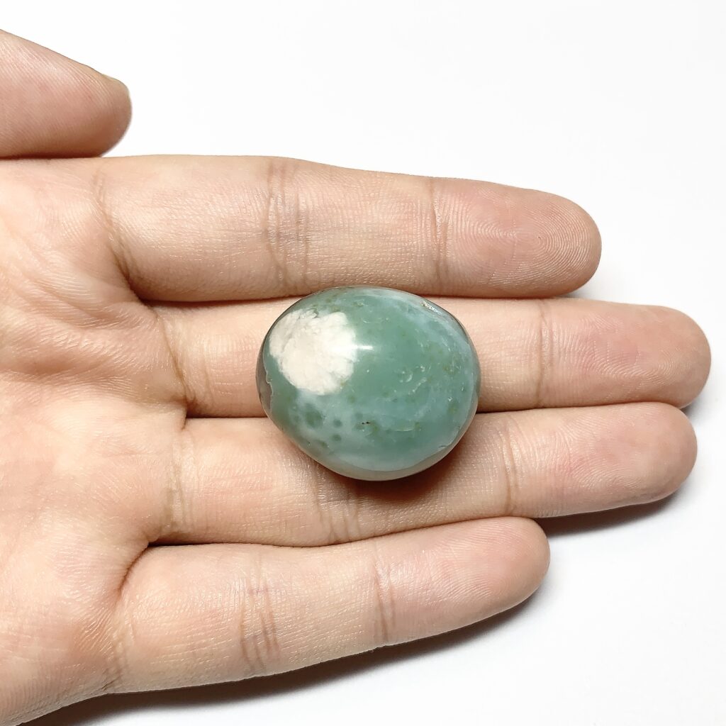 Agate025